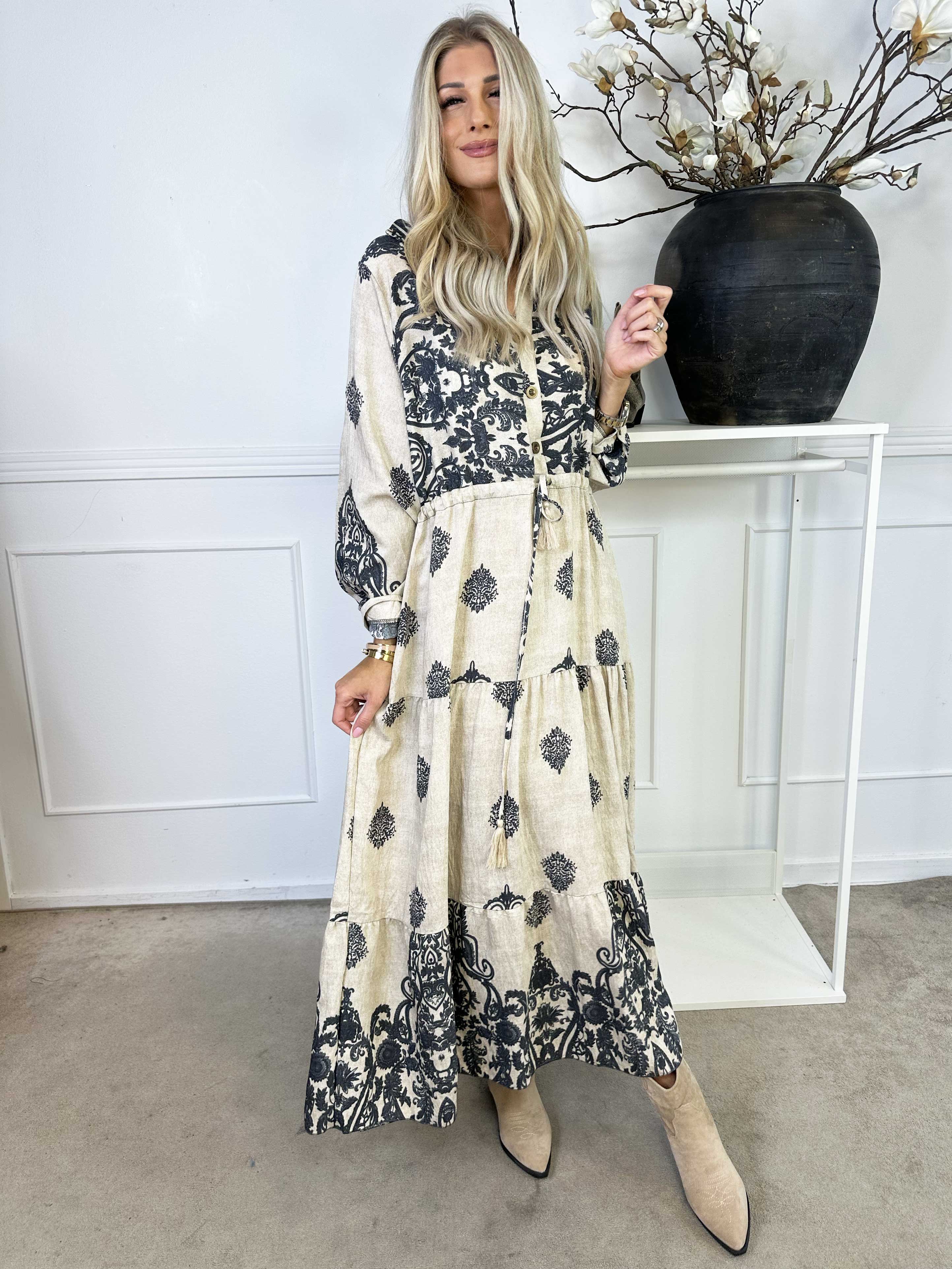 Kira - Lang boheme kjole med mønster